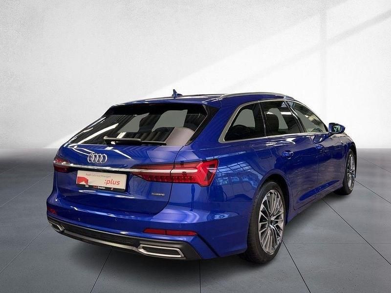 Gebraucht Audi A6 Sport 367 PS (269 kW) 2022 Ultrablau metallic Kombi