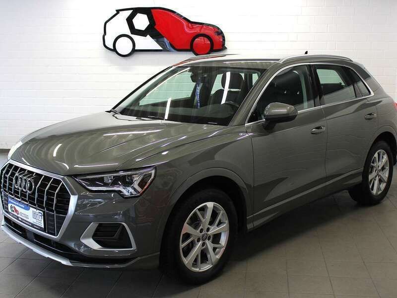 Chronosgrau metallic Gebraucht 2019 Audi Q3 Advanced Plus SUV | 28.990 € (Guter Preis) - Bild 1/4