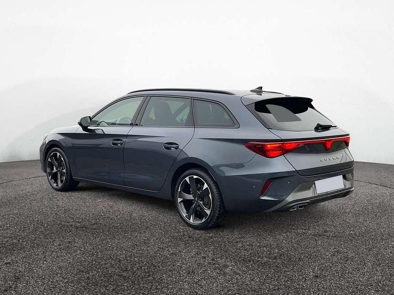 Gebraucht Cupra Leon 150 PS (110 kW) 2025 Grau Kombi
