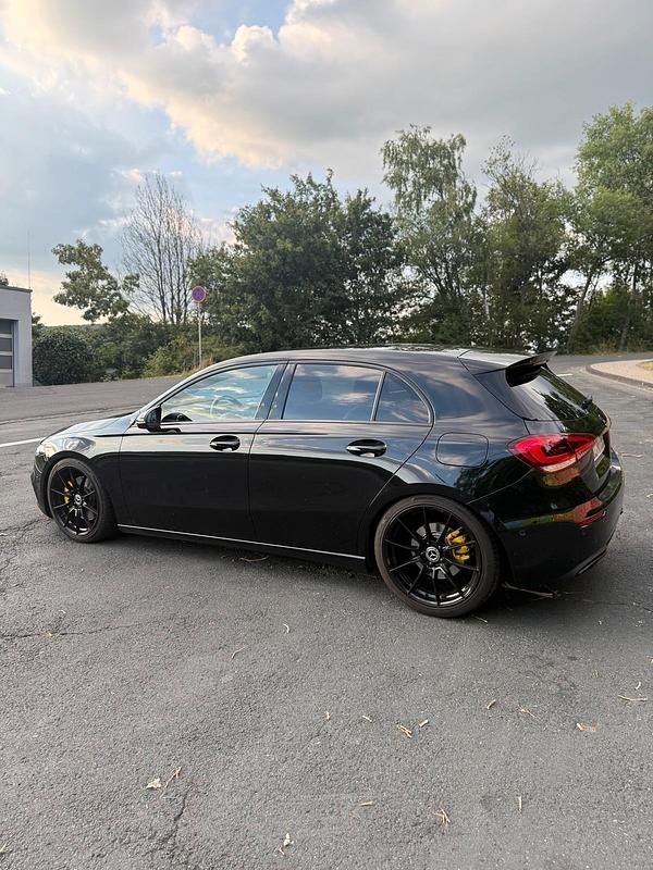 Gebraucht Mercedes A250 250 PS (183 kW) 2017 Schwarz Limousine