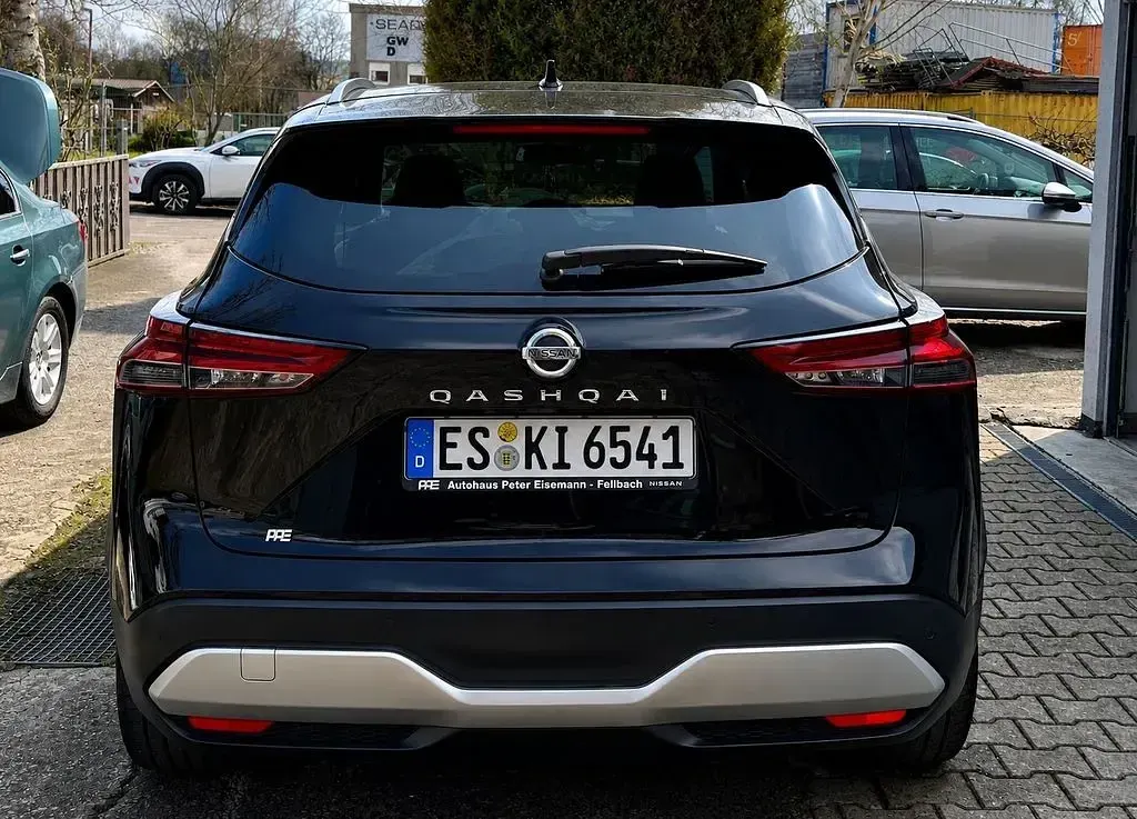 Gebraucht Nissan Qashqai 158 PS (116 kW) 2022 Schwarz SUV