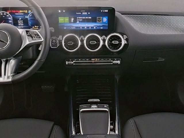 Gebraucht Mercedes B250e 218 PS (160 kW) 2023 Van / Kleinbus