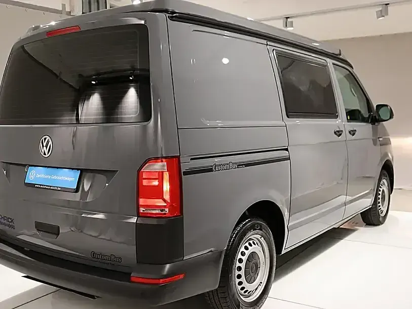 Gebraucht VW T6 150 PS (110 kW) 2016 Grau Van