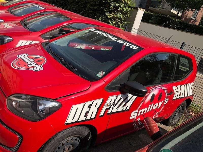 Second-hand VW up! 68 CP (50 kW) 2015 Roșu Hatchback