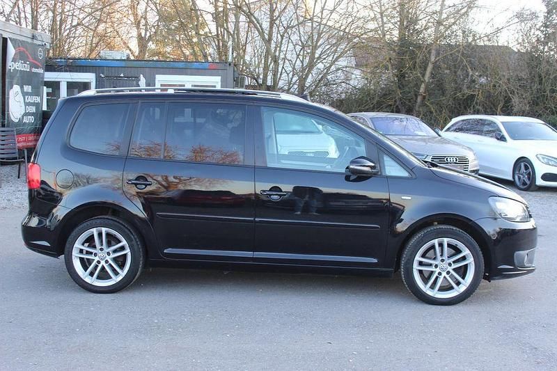Gebraucht VW Touran Match 140 PS (102 kW) 2012 Schwarz Van / Kleinbus
