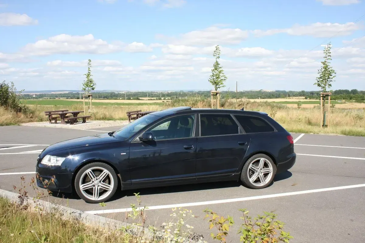 Gebraucht Audi A6 S-Line 239 PS (175 kW) 2011 Blau Kombi