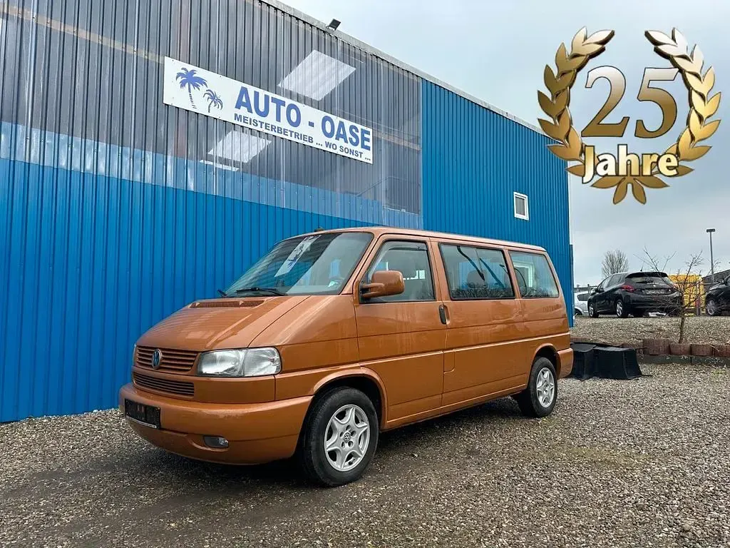 Second-hand VW Caravelle 102 CP (75 kW) 2001 Portocaliu Van
