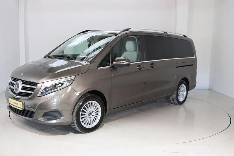 Gebraucht Mercedes V250 Avantgarde 190 PS (139 kW) 2018 Grau Van / Kleinbus