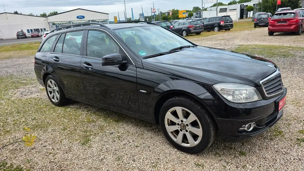 Gebraucht Mercedes C220 170 PS (125 kW) 2010 Schwarz Kombi