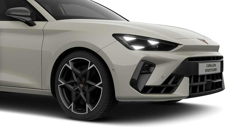 Gebraucht Cupra Leon VZ 333 PS (244 kW) 2025 Taigagrau Kombi