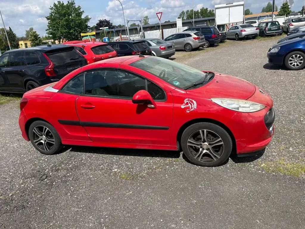 Gebraucht Peugeot 207 CC Sport 120 PS (88 kW) 2008 Rot Cabrio