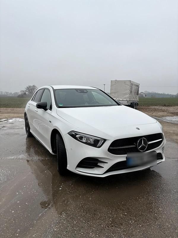 Usata Mercedes A250 160 CV (117 kW) 2021 Bianco Station wagon