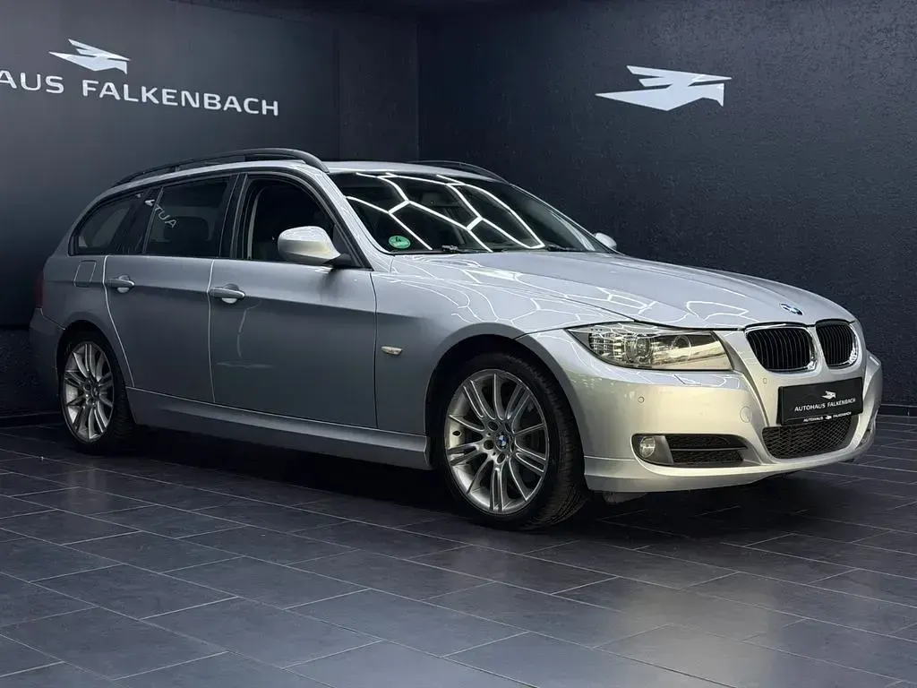 Gebraucht BMW 320 Sport Line 177 PS (130 kW) 2008 Silber Limousine