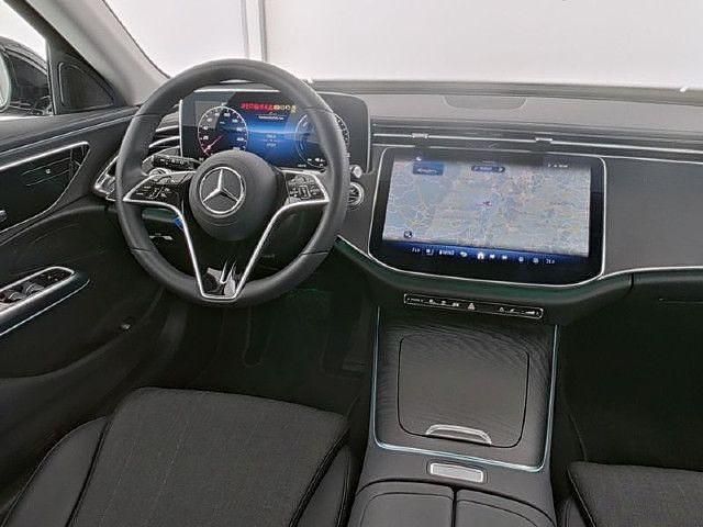 Gebraucht Mercedes E300 Avantgarde 313 PS (230 kW) 2024