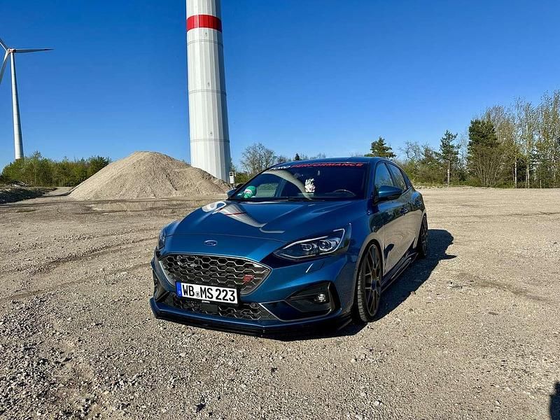 Gebraucht Ford Focus ST 280 PS (205 kW) 2019 Blau Limousine