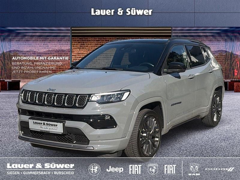 Gebraucht Jeep Compass 241 PS (177 kW) 2022 Grau SUV