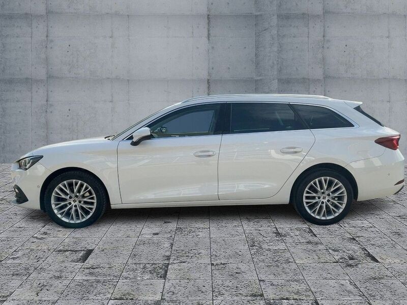 Gebraucht Seat Leon ST XCELLENCE 150 PS (110 kW) 2022 "candy" weiss Kombi