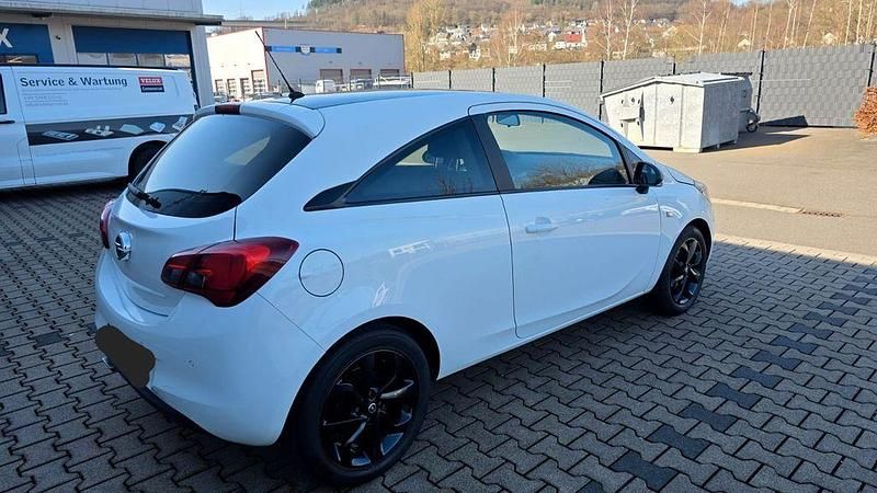 Gebraucht Opel Corsa Color Edition 90 PS (66 kW) 2017 Weiß Kleinwagen