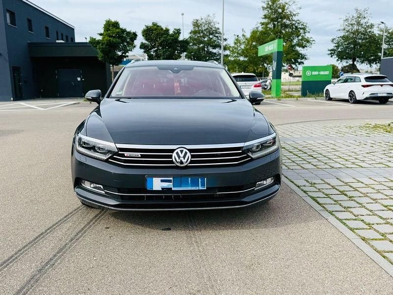 Grau Gebraucht 2016 VW Passat Limousine | 18.000 € (Fairer Preis) - Bild 1/4