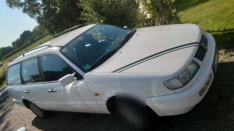Weiß Gebraucht 1996 VW Passat Kombi | 2.750 € (Guter Preis) - Bild 1/4