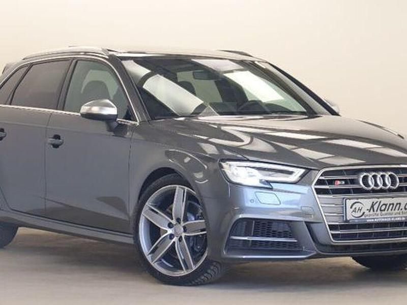 Grau Gebraucht 2017 Audi S3 Ambiente Limousine | 29.499 € (Etwas zu teuer) - Bild 1/4