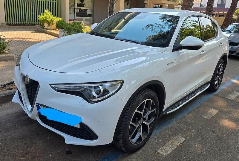 Weiß Gebraucht 2020 Alfa Romeo Stelvio SUV | 25.000 € (Superpreis) - Bild 1/4