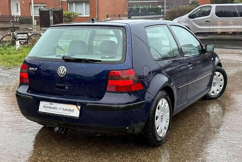 Gebraucht VW Golf III Basis 75 PS (55 kW) 1999 Perlblau Kleinwagen