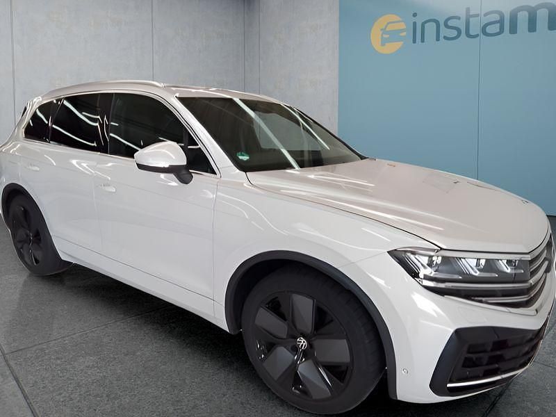 Beige Gebraucht 2024 VW Touareg SUV | 65.949 € (Guter Preis) - Bild 1/4