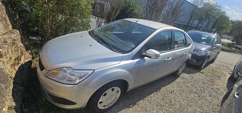 Second-hand Ford Focus 90 CP (66 kW) 2010 Argintiu Berlinǎ