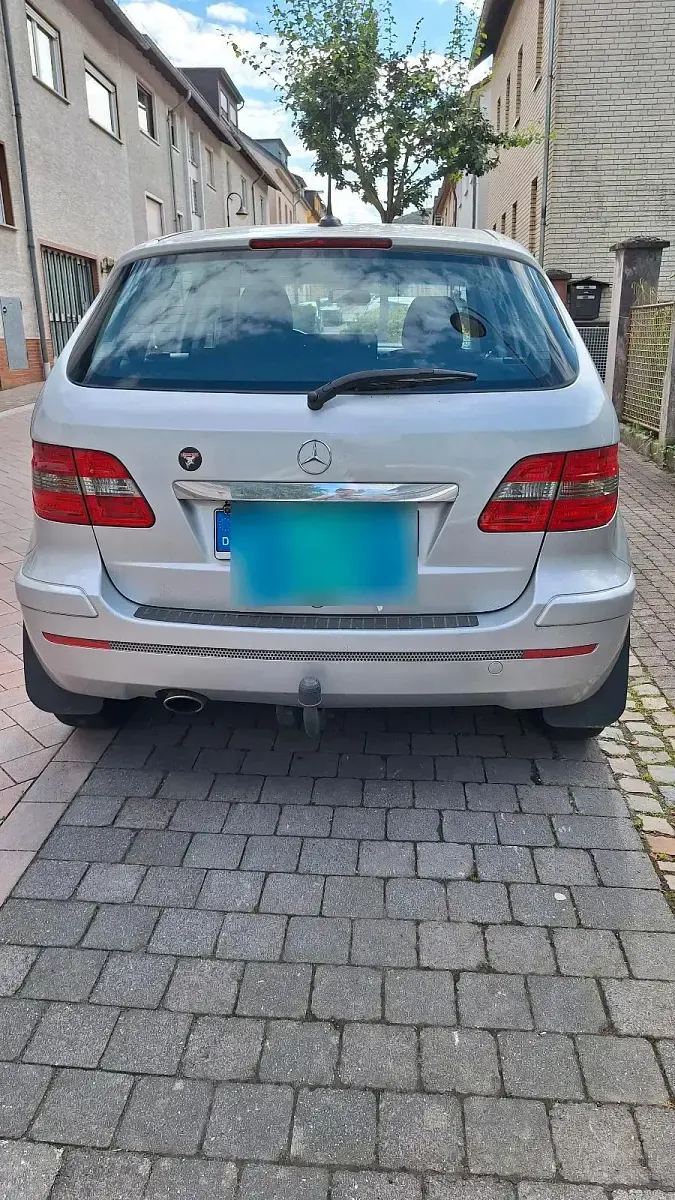Gebraucht Mercedes B150 95 PS (69 kW) 2006 Silber Van / Kleinbus