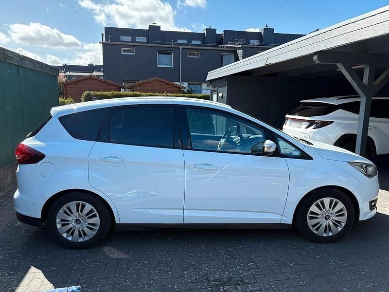 Gebraucht Ford C-MAX 125 PS (91 kW) 2018 Weiß Van / Kleinbus