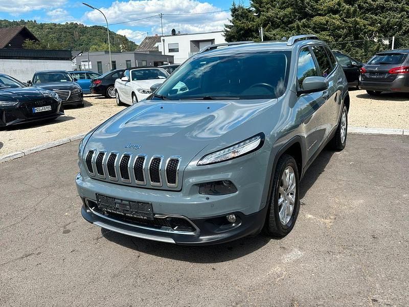 Gebraucht Jeep Cherokee Limited 140 PS (102 kW) 2015 Grau SUV