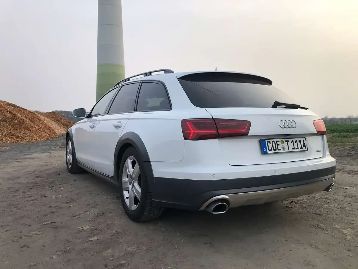 Gebraucht Audi A6 Allroad Premium 320 PS (235 kW) 2015 Weiß Kombi