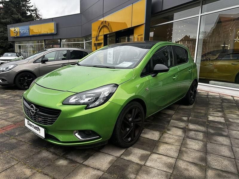 Grün Gebraucht 2016 Opel Corsa Color Edition Limousine | 7.500 € (Guter Preis) - Bild 1/3