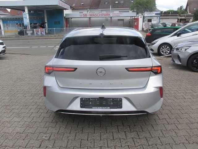 Gebraucht Opel Astra Elegance 131 PS (96 kW) 2022 Silber (aluminium silb/kristall silber) Limousine