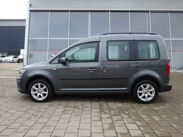 Gebraucht VW Caddy Trendline 102 PS (75 kW) 2020 Grau Van / Kleinbus