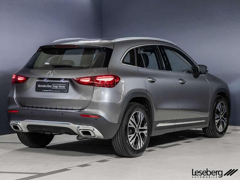 Gebraucht Mercedes GLA200 Progressive 150 PS (110 kW) 2025 Mountaingrau SUV