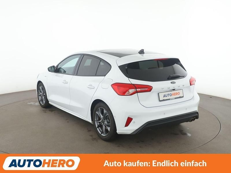 Gebraucht Ford Focus ST-Line 125 PS (91 kW) 2019 Weiß Limousine