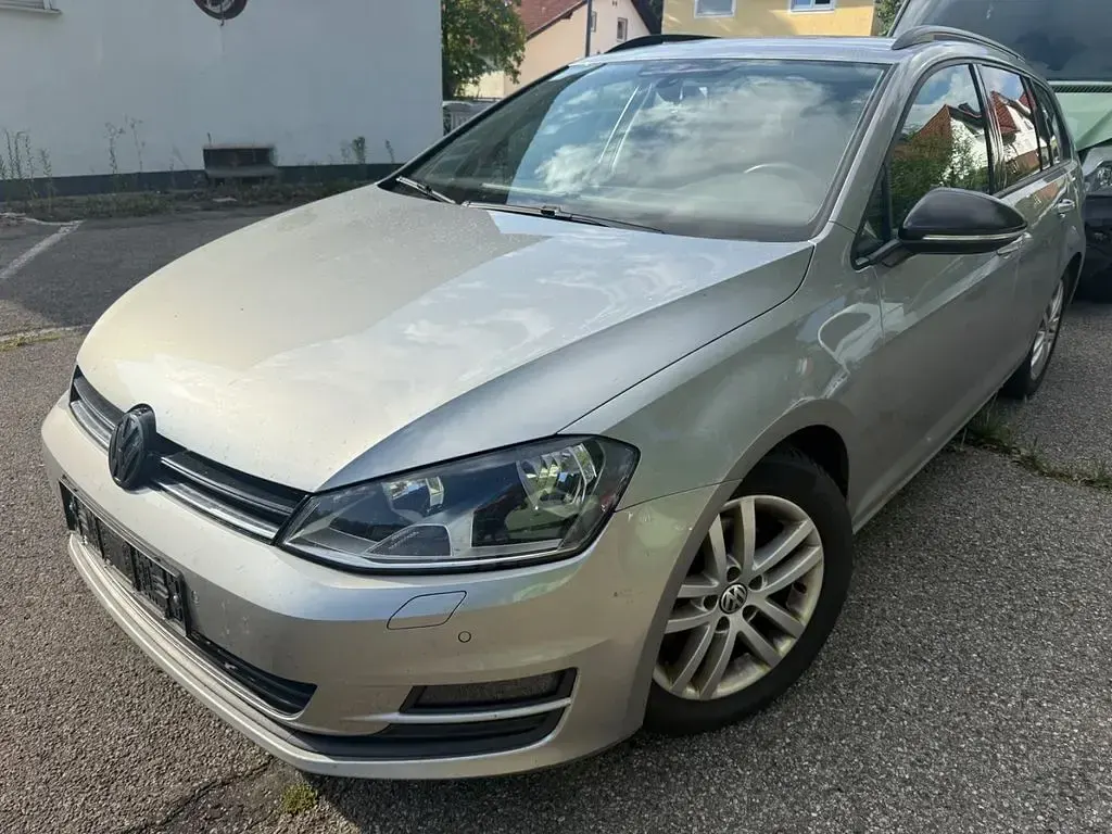 Gebraucht VW Golf VII Trendline 105 PS (77 kW) 2013 Silber Kombi