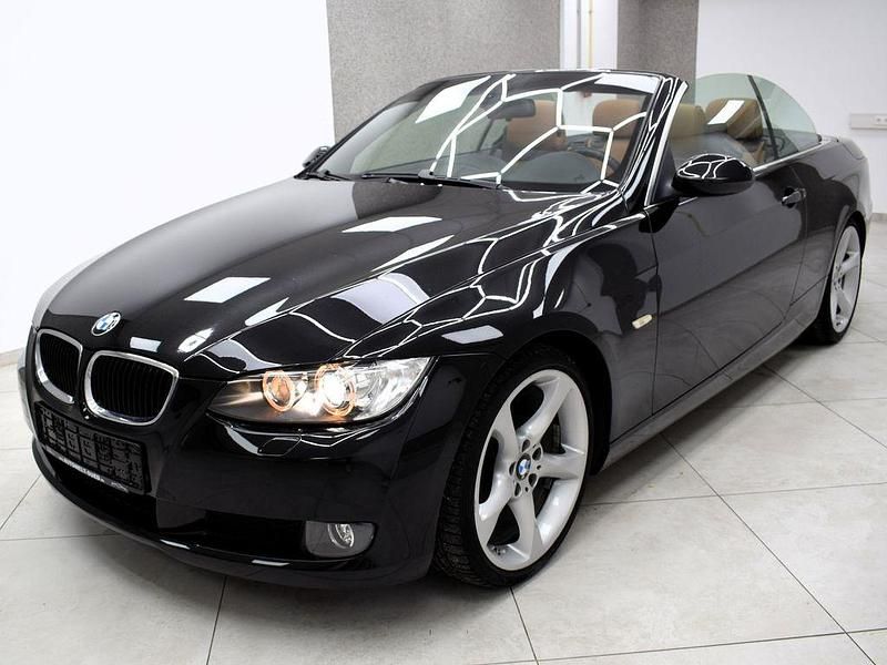 Gebraucht BMW 320 Cabriolet Performance 170 PS (125 kW) 2009 Schwarz Cabrio