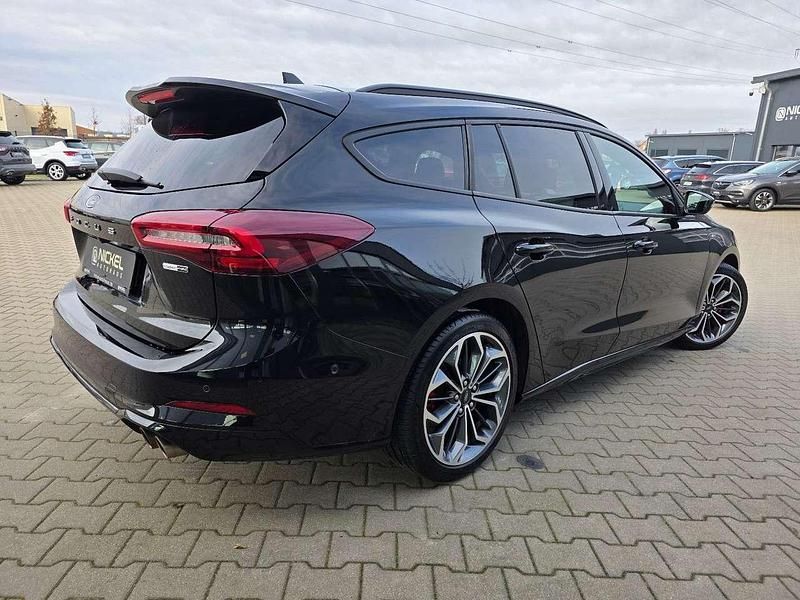 Gebraucht Ford Focus ST-Line X 155 PS (114 kW) 2022 Schwarz Kombi