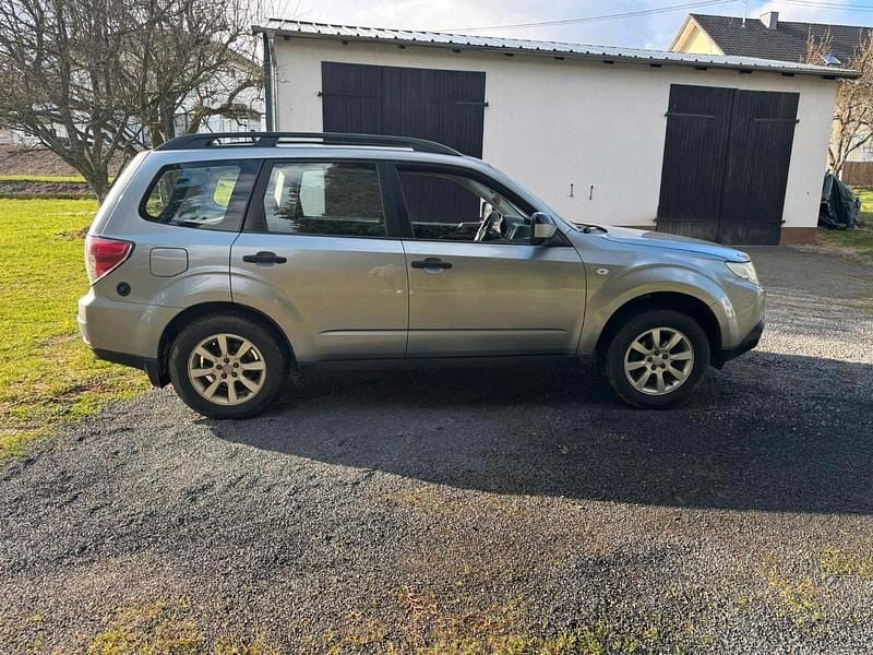 Gebraucht Subaru Forester Active 150 PS (110 kW) 2008 Grau SUV