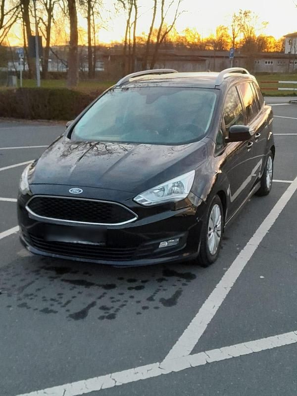 Schwarz Gebraucht 2017 Ford Grand C-Max Van / Kleinbus | 6.000 € (Superpreis) - Bild 1/4