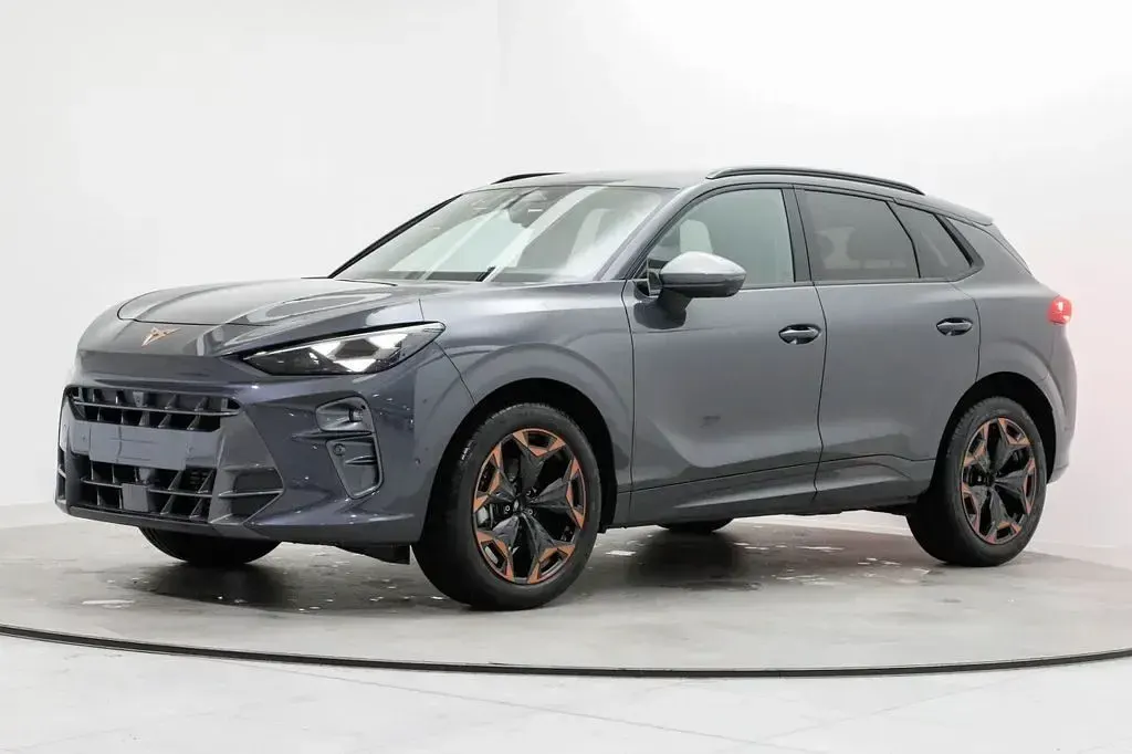 Neu Cupra Terramar 150 PS (110 kW) 2026 Timanfaya grau metallic SUV