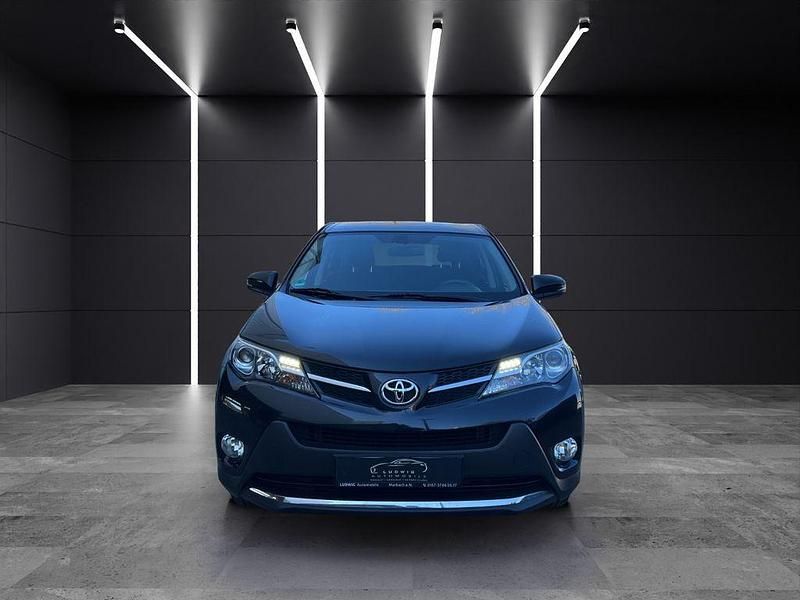 Gebraucht Toyota RAV4 Edition 150 PS (110 kW) 2014 Schwarz SUV
