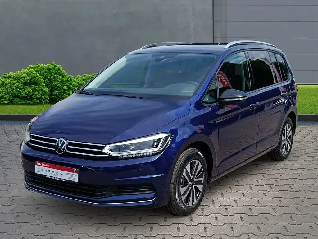 Neu VW Touran Comfortline 150 PS (110 kW) 2026 Blau Van / Kleinbus