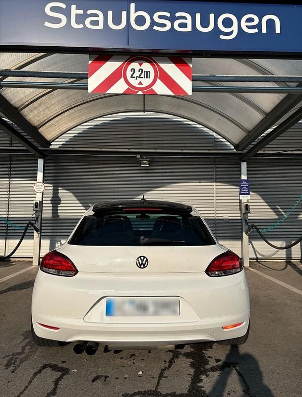 Gebraucht VW Scirocco 122 PS (89 kW) 2009 Weiß Coupé