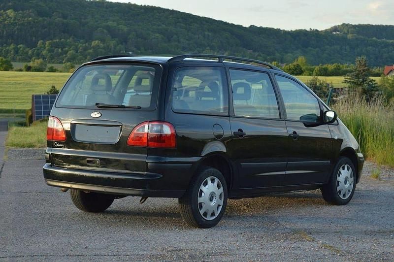 Gebraucht Ford Galaxy Trend 116 PS (85 kW) 2002 Schwarz Van / Kleinbus