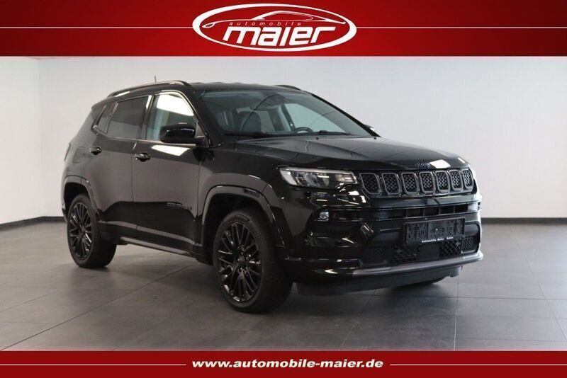 Black clear coat Gebraucht 2022 Jeep Compass SUV | 21.700 € (Fairer Preis) - Bild 1/4