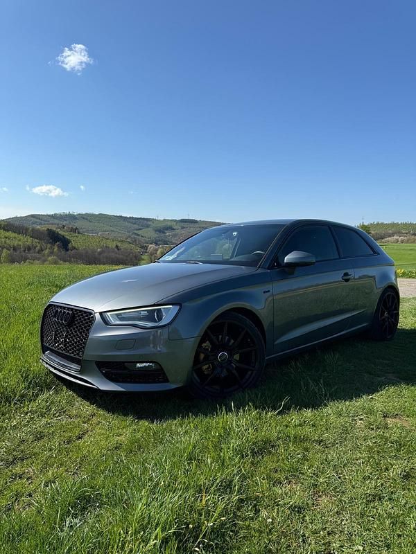 Gebraucht Audi A3 190 PS (139 kW) 2013 Grau Kleinwagen